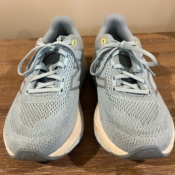 New Balance Fresh Foam 860 Women’s size 9 - Picture 2 of 5
